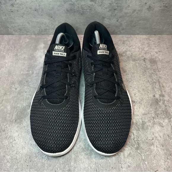 Nike Training Flex TR 7 Running Shoes 898479-001 Womens sz 7 - black - Picture 2 of 7